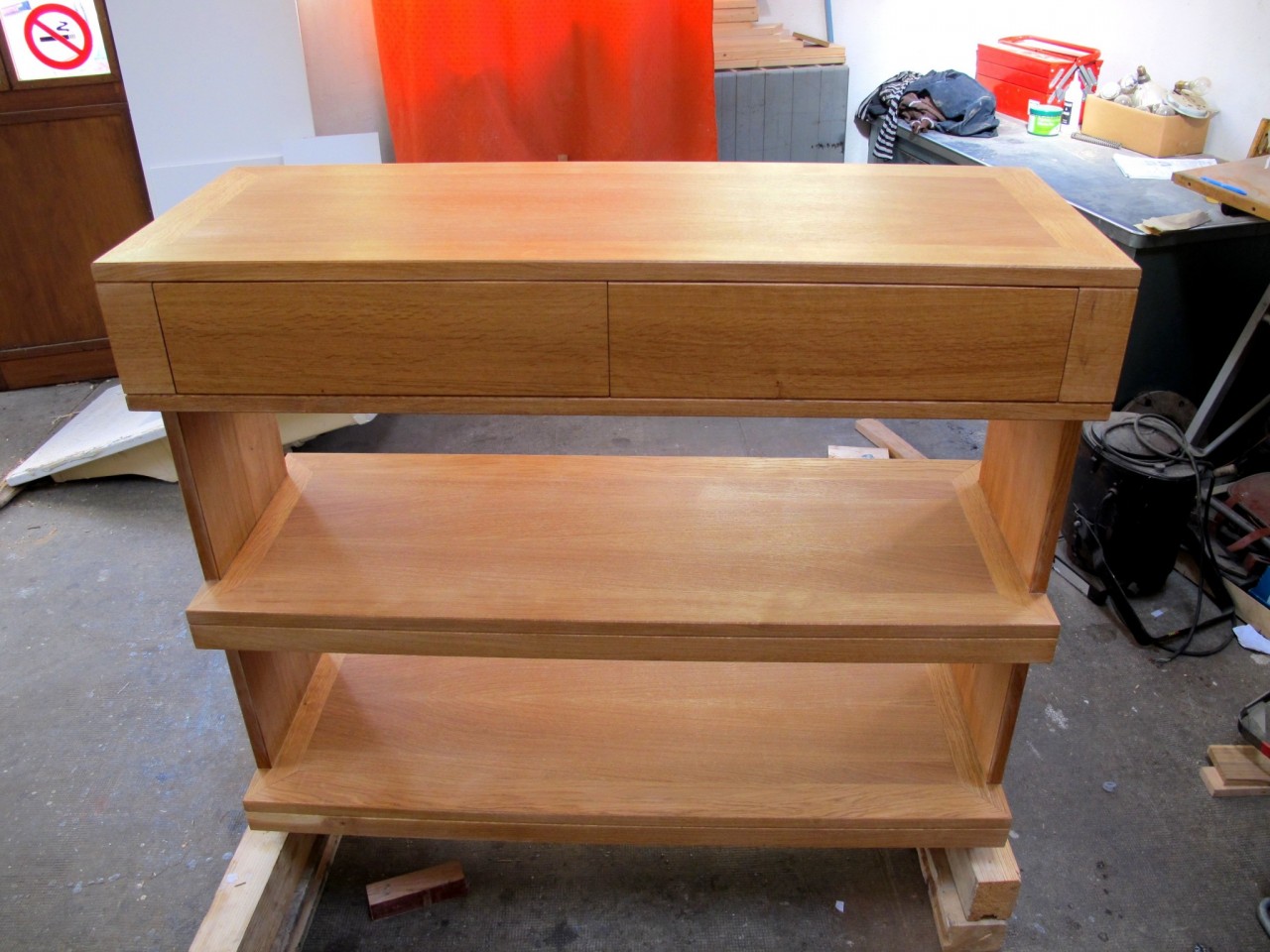Console deux tiroirs en chêne – à l’atelier